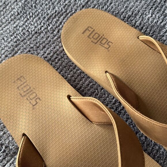 Flojos Men's‎ Tan Thong Flip-Flop Sandals Size 13 Wide Strap Casual Comfort - Picture 4 of 9